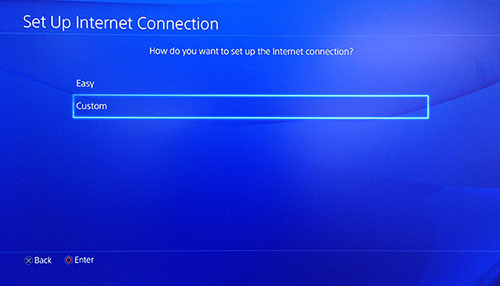 PlayStation Internet-verbindingsscherm instellen met Aangepast geselecteerd.